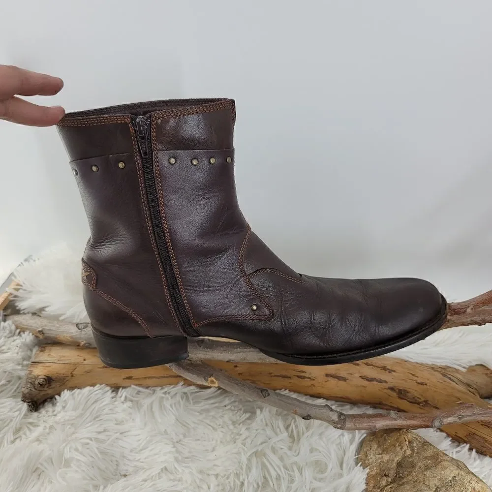 Gordon rush studded brown leather ankle boots. (K)